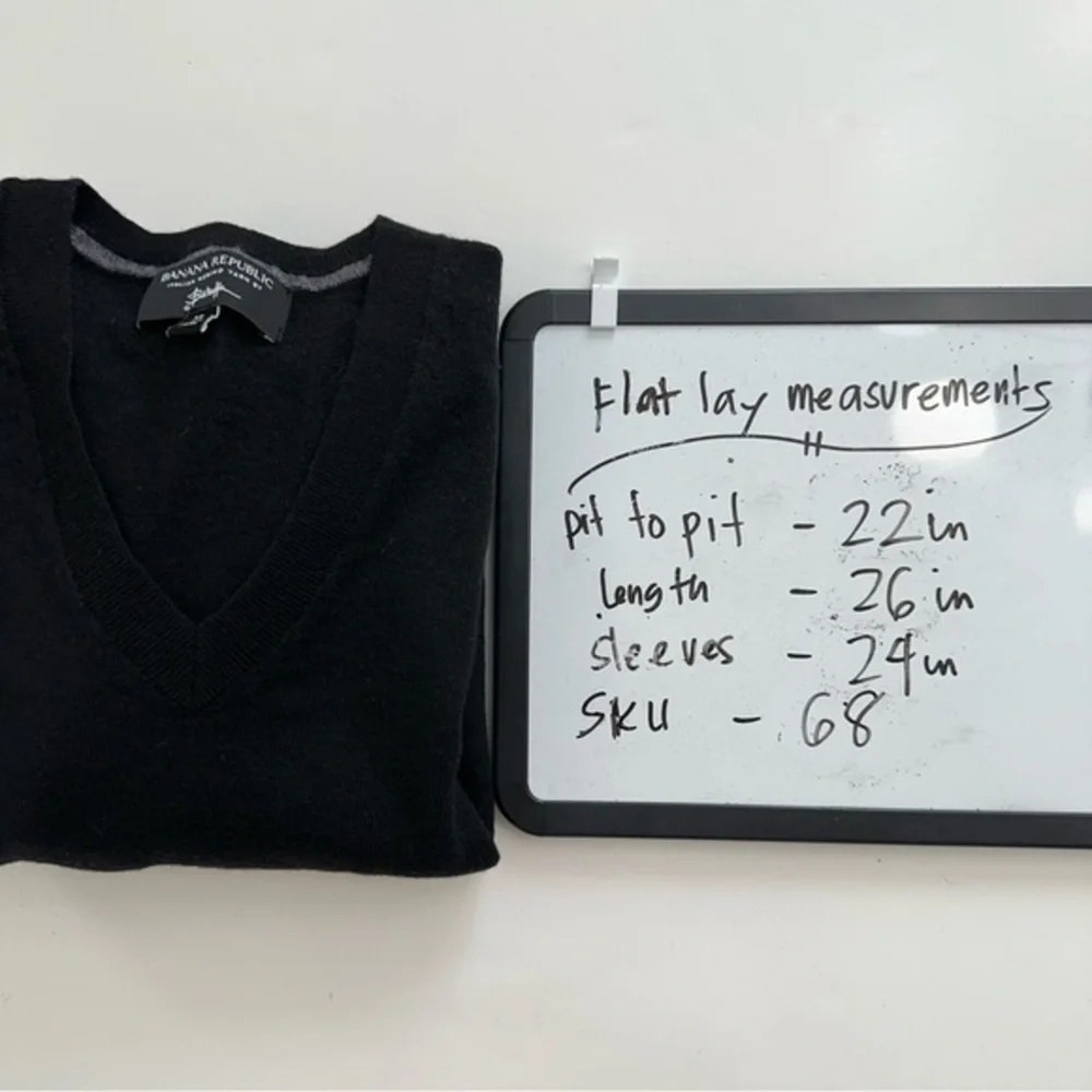 Banana Republic Sweater Mens XL‎ Italian Merino Yarn Baruffa V-neck Black